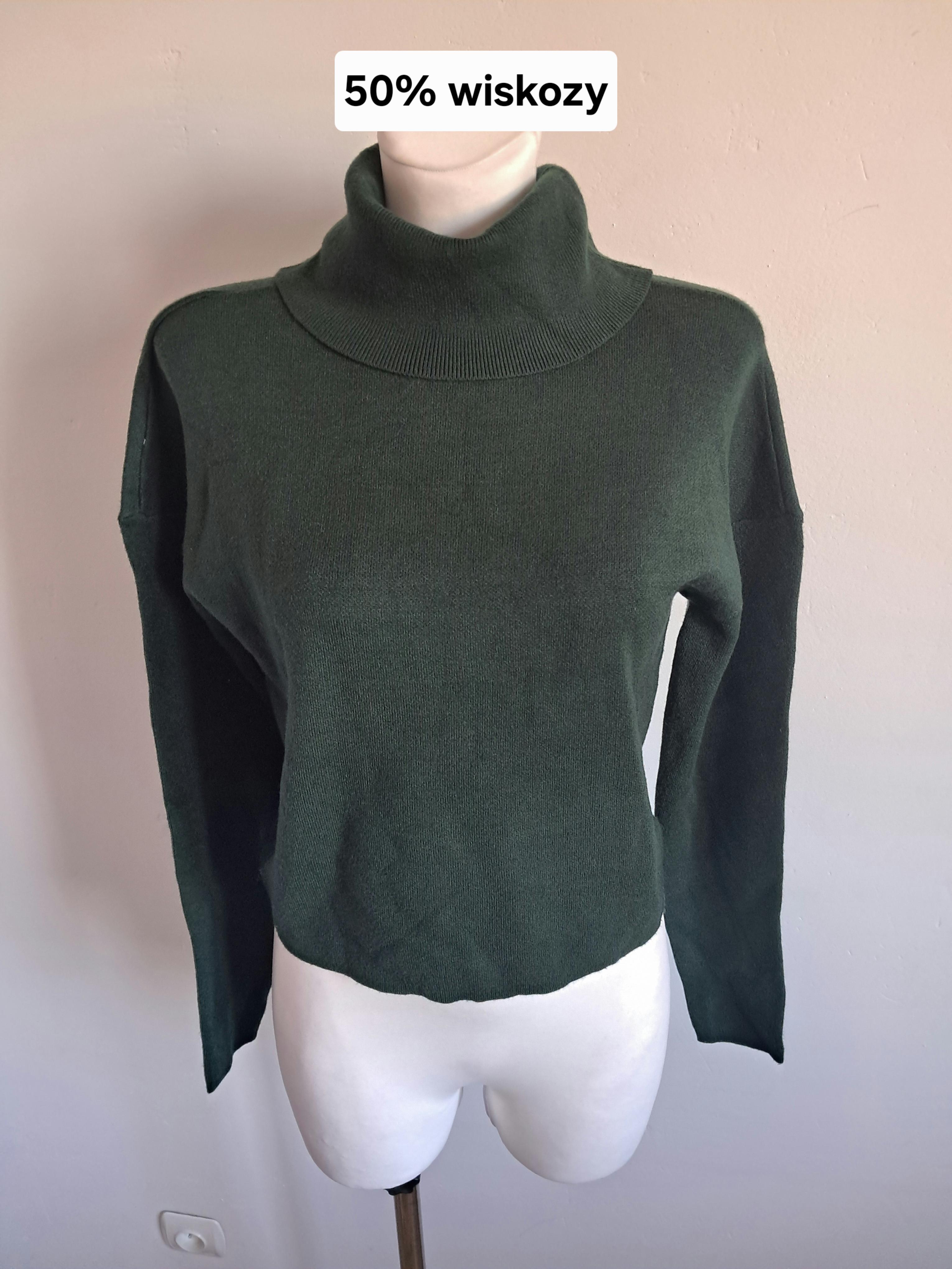 Ciemnozielony sweter z golfem Mohito XS
