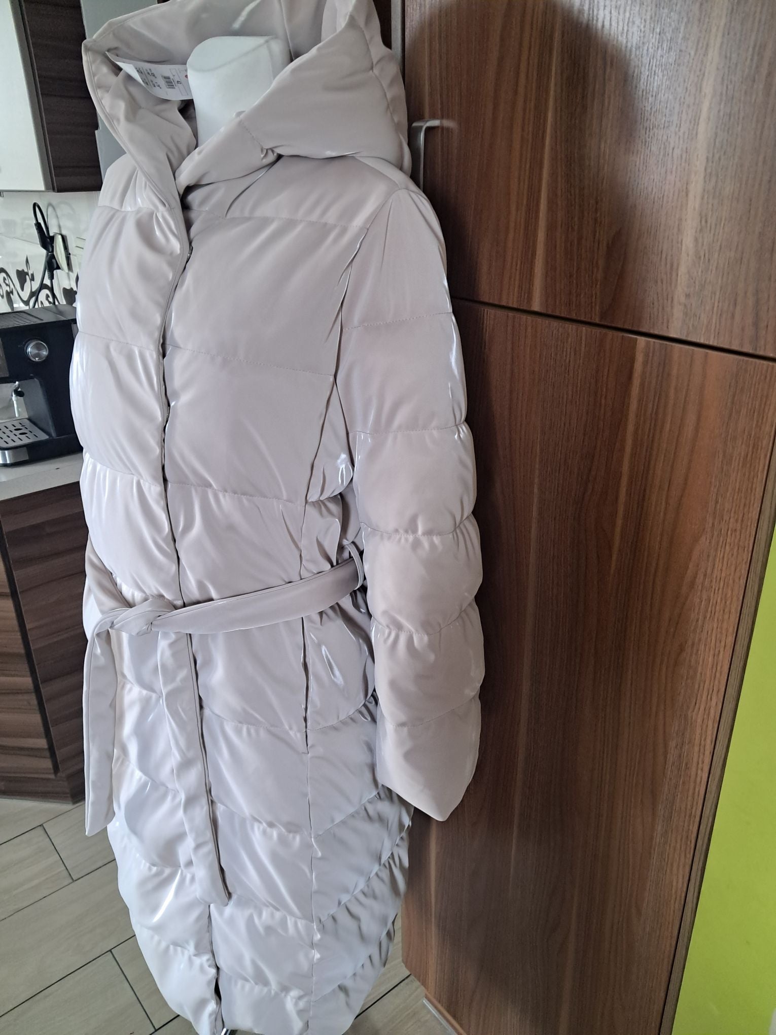 Kremowy Płaszcz Mohito XL - Nowy z Metką (Kropki pod Podszewką)